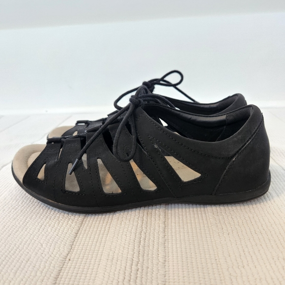 Earth Spirit | Shoes | Earth Spirit Gigi Black Strappy Lace Up Sandals | Poshmark